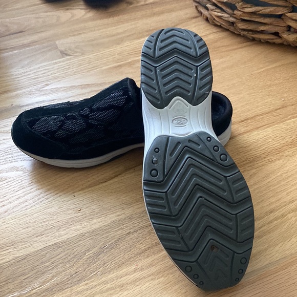 Never worn black slip on shoes! - Picture 2 of 2